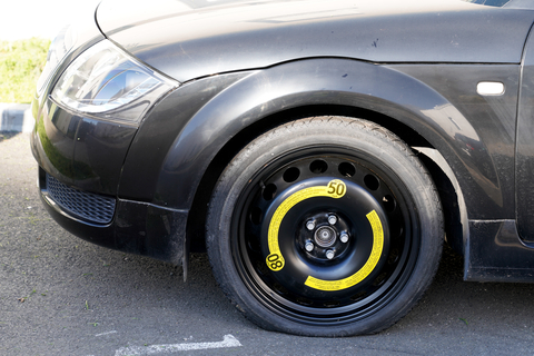Guidelines for driving on temporary tires