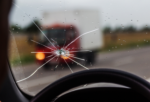 Fix or Replace Your Windshield?