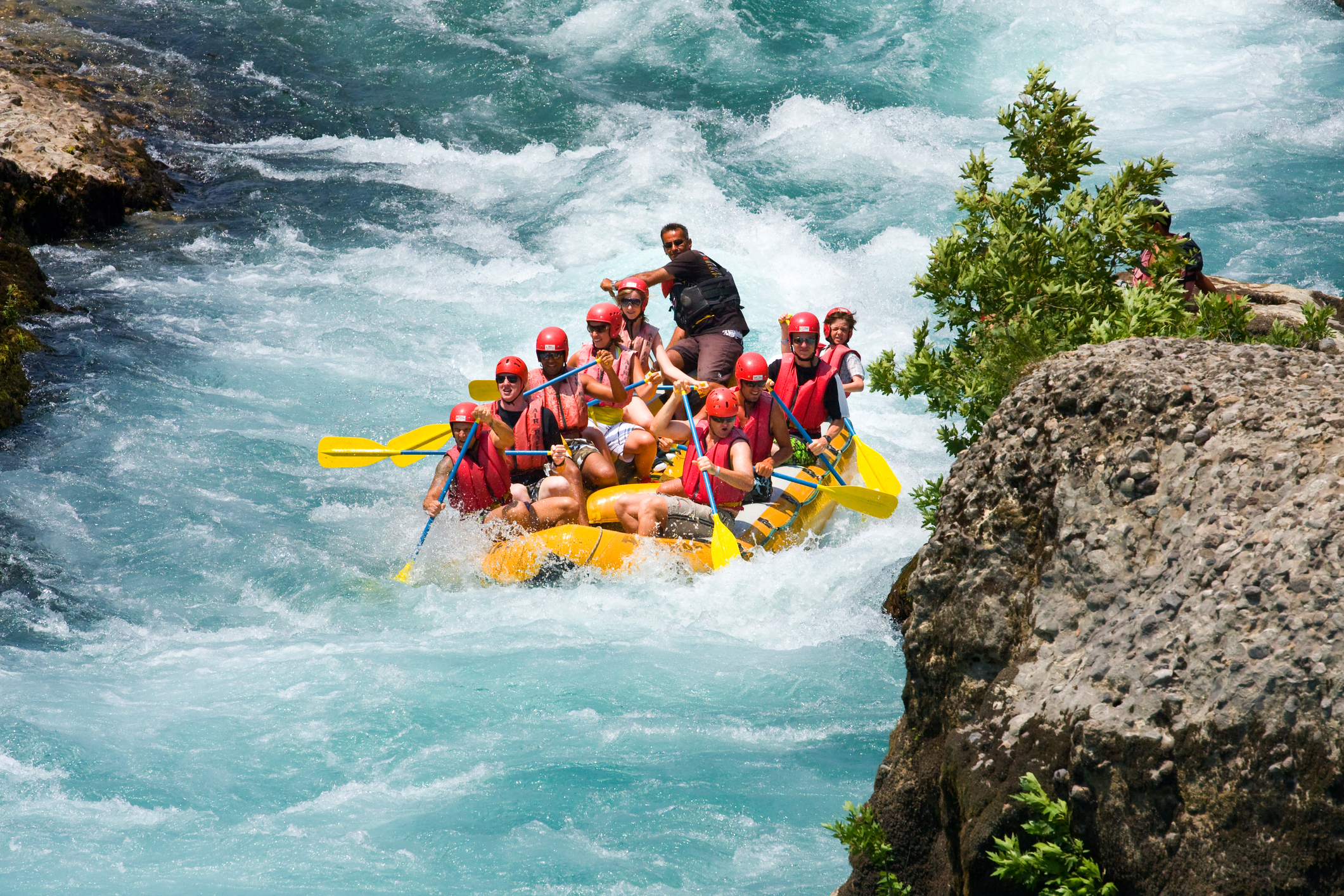 Whitewater Rafting: Catch a Wave on Scenic Rivers