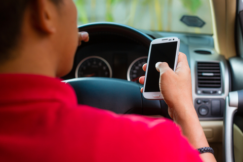 New York Lawmakers: Let Police Analyze Cell Phones After Serious Crashes
